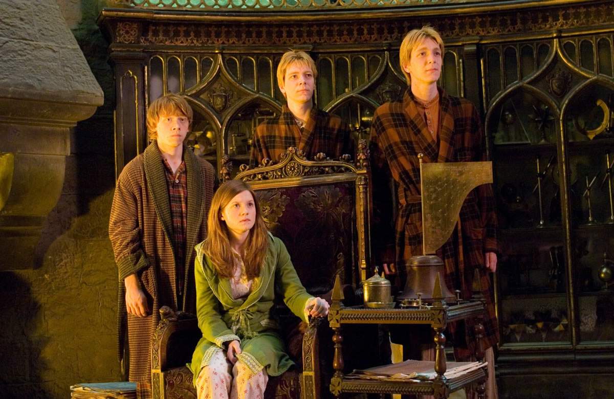 Rupert Grint, Bonnie Wright, James Phelps and Oliver Phelps in Warner Bros' Harry Potter and the Order of the Phoenix (2007)