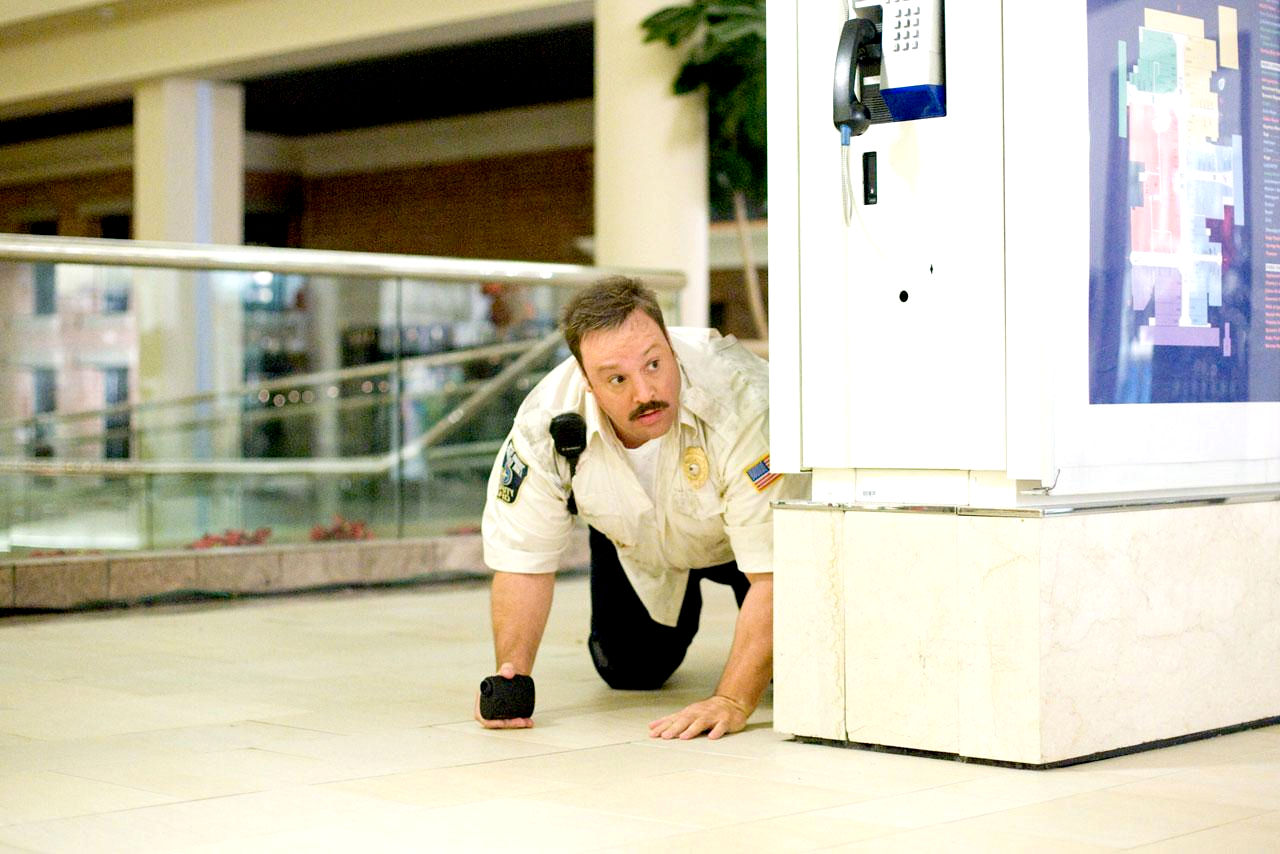 Kevin James stars as Paul Blart in Columbia Pictures' Paul Blart: Mall Cop (2009)