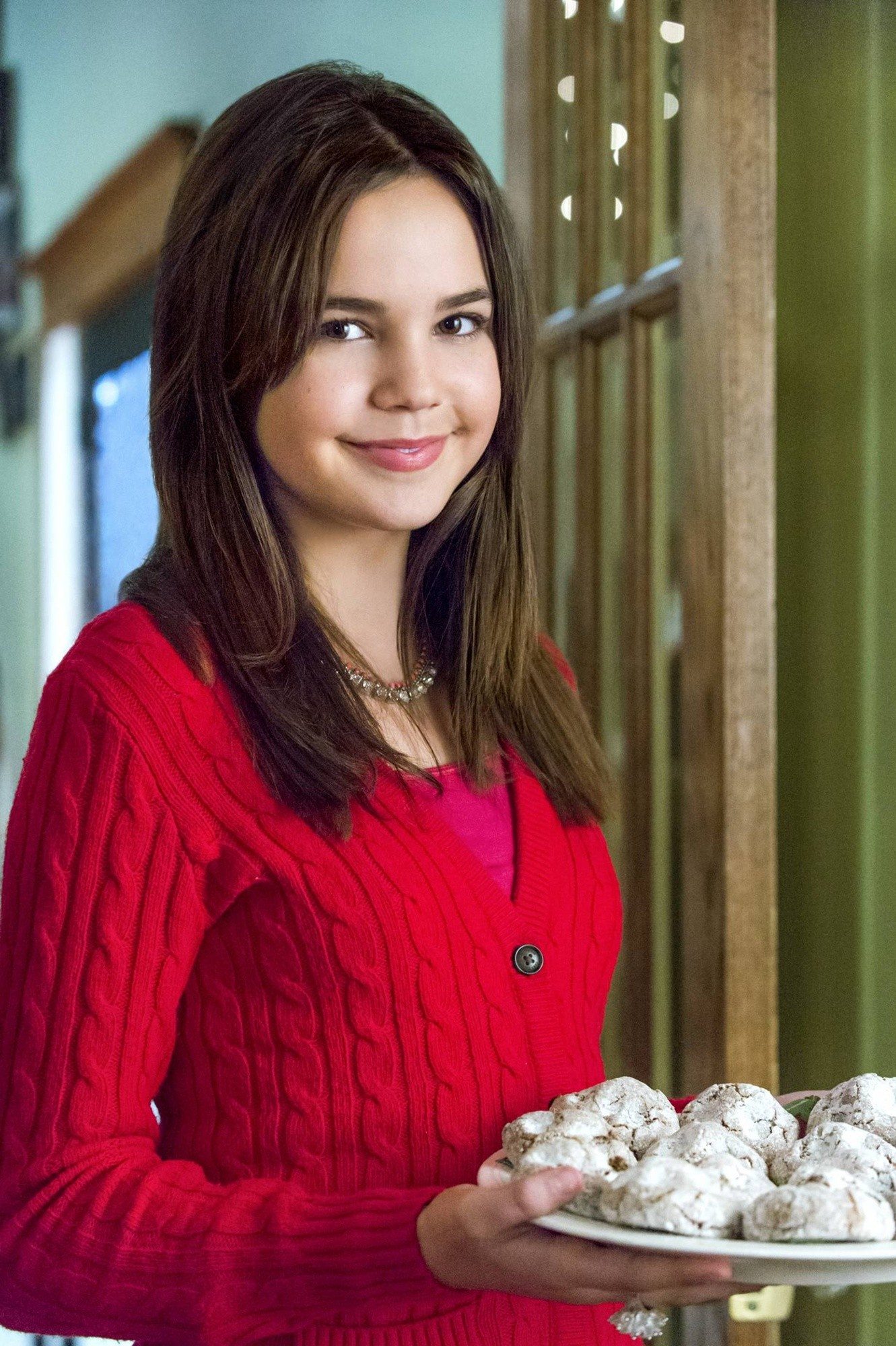 Bailee Madison stars as Katie in Hallmark Channel's Pete's Christmas (2013)