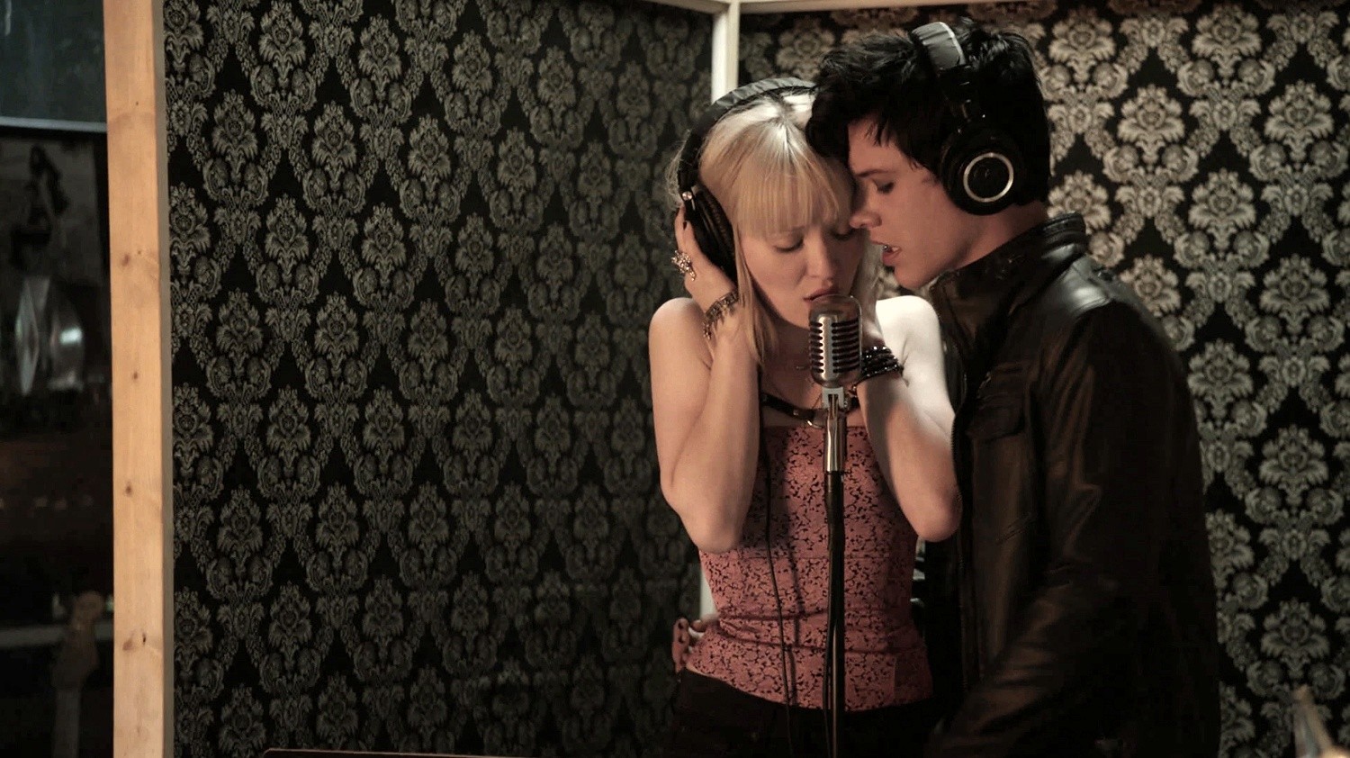 Emily Browning stars as Hayley and Xavier Samuel stars as Enzo in Millennium Entertainment's Plush (2013)