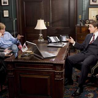 (L-R) MERYL STREEP, ROBERT REDFORD and TOM CRUISE star in United Artists/MGM Pictures' LIONS FOR LAMBS (2007). Photo by: David James.