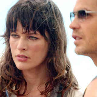 Milla Jovovich stars as Cydney and Timothy Olyphant stars as Nick in Universal Pictures' A Perfect Getaway (2009)
