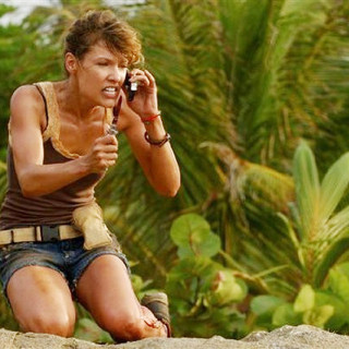 Kiele Sanchez stars as Gina in Universal Pictures' A Perfect Getaway (2009)