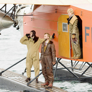 Aaron Abrams, Joe Anderson and Hilary Swank in Fox Searchlight Pictures' Amelia (2009)