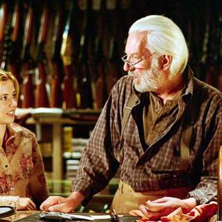 Linda Cardellini as Mary-Anne and Donald Sutherland as Carl in American Gun (2006)