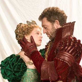 Lea Seydoux and Vincent Cassel in Pathe International's Beauty and the Beast (2014) - beauty-and-the-beast-2014-01