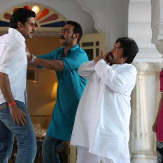 Bol Bachchan Picture 5