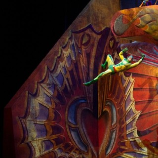 Cirque du Soleil: Worlds Away Picture 18