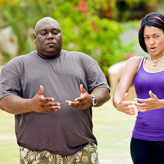 Faizon Love and Kali Hawk in Universal Pictures' Couples Retreat (2009)