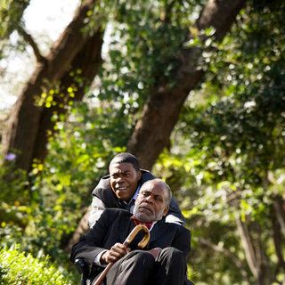 Tracy Morgan and Danny Glover in Screen Gems' Death at a Funeral (2010)