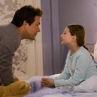 Ryan Reynolds and Abigail Breslin in Universal Pictures' Definitely, Maybe (2008)