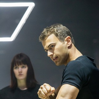 Divergent Picture 14