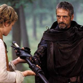 Edward Speleers as Eragon and Jeremy Irons as Brom in The 20th Century Fox' Eragon (2006)