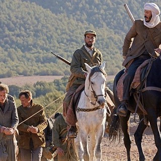 Far from Men Picture 6