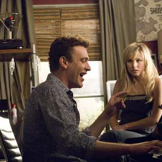 Jason Segel as Peter Bretter and Kristen Bell as Sarah Marshall in Universal Pictures' Forgetting Sarah Marshall (2008)