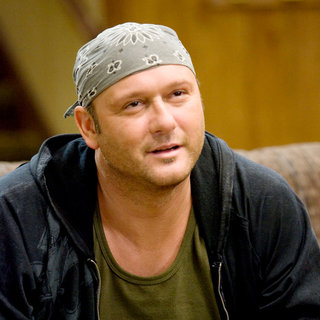Four Christmases Picture 13