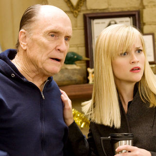 Four Christmases Picture 15