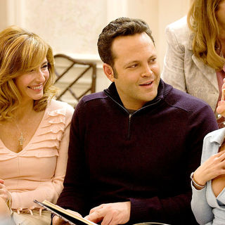 Mary Steenburgen, Vince Vaughn and Kristin Chenoweth in New Line Cinema's Four Christmases (2008)