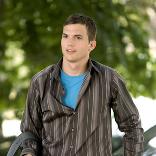 Ashton Kutcher as Simon Green in Columbia Pictures' "Guess Who" (2005)