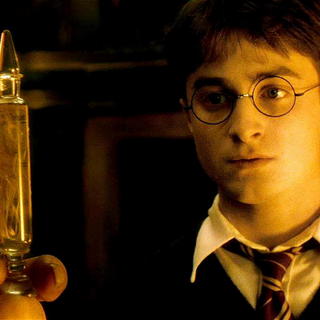 Daniel Radcliffe stars as Harry Potter in Warner Bros Pictures' Harry Potter and the Half-Blood Prince (2009)