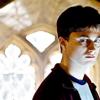 Daniel Radcliffe stars as Harry Potter in Warner Bros Pictures' Harry Potter and the Half-Blood Prince (2009)