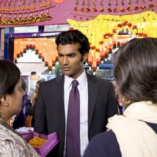 Sendhil Ramamurthy stars as D S Murthy in UTV Communication's It's a Wonderful Afterlife (2010)