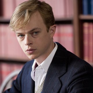 Kill Your Darlings Picture 11