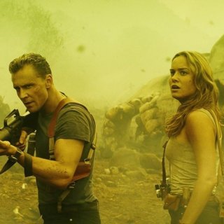 Tom Hiddleston, Brie Larson and John C. Reilly in Warner Bros. Pictures' Kong: Skull Island (2017)