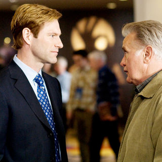 Aaron Eckhart (Burke Ryan) and Martin Sheen in Universal Pictures' Love Happens (2009)