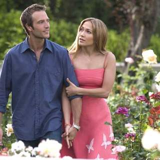 Michael Vartan and Jennifer Lopez in New Line Cinema's Monster-In-Law (2005)