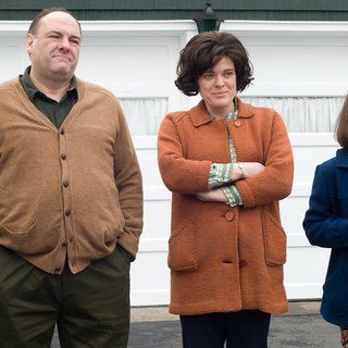 James Gandolfini, Molly Price and Meg Guzulescu in Paramount Vantage's Not Fade Away (2012)
