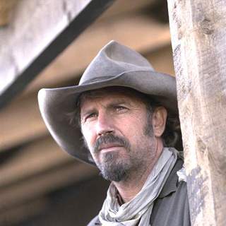 Kevin Costner as Charley Waite in Buena Vista Pictures' Open Range (2003)