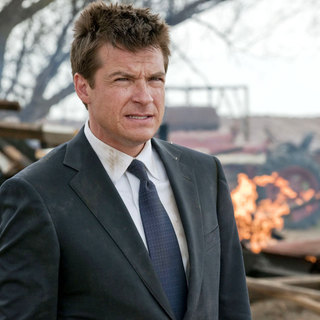 Jason Bateman stars as Special Agent Lorenzo Zoil in Universal Pictures' Paul (2011)