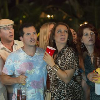 John Leguizamo stars as Dave and Maya Rudolph stars as Brinda in Universal Pictures' Sisters (2015)