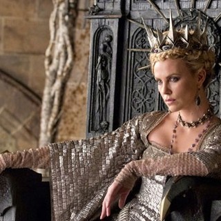 Snow White and the Huntsman Picture 25
