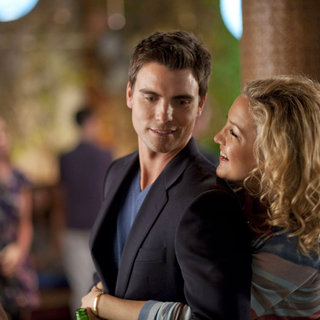 Colin Egglesfield star as Dex and Kate Hudson stars as Darcy in Warner Bros. Pictures' Something Borrowed (2011)