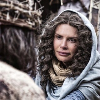Roma Downey stars as Mary, Mother of Jesus in 20th Century Fox's Son of God (2014)
