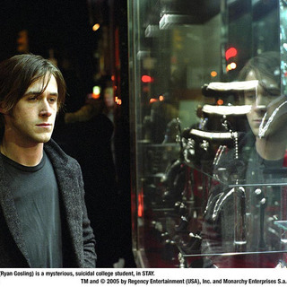 Ryan Gosling as Henry Lethem, a mysterious college student in thriller Stay (2005)