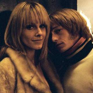 Leo Gregory as Brian Jones and Monet Mazur as Anita Pallenberg in Stoned (2006)