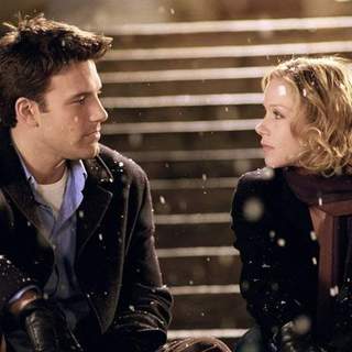 Ben Affleck and Christina Applegate in Columbia Pictures' Surviving Christmas (2004)
