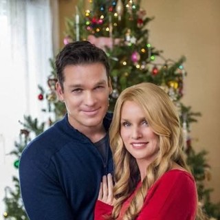 Bart Johnson stars as Daniel Huntsman and Nicollette Sheridan stars as Charlotte Hart in Hallmark Channel's The Christmas Spirit (2014)