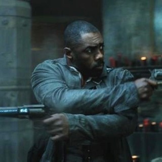 Idris Elba stars as Roland Deschain/The Gunslinger in Columbia Pictures' The Dark Tower (2017)