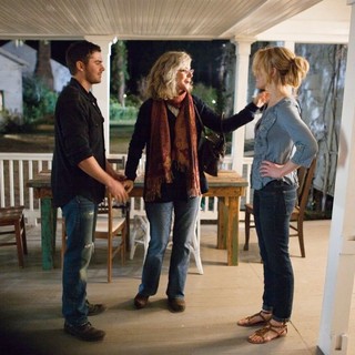 Zac Efron, Blythe Danner and Taylor Schilling in Warner Bros. Pictures' The Lucky One (2012)