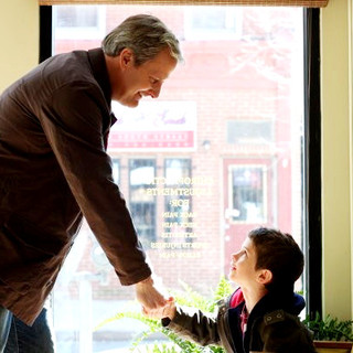 Jeff Daniels stars as Arlen Faber and Max Antisell stars as Alex in Magnolia Pictures' The Answer Man (2009)