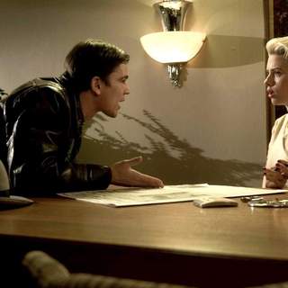 Josh Hartnett and Scarlett Johansson in Universal Pictures' The Black Dahlia (2006)