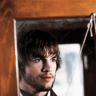 Ashton Kutcher as Evan Treborn in New Line Cinema' The Butterfly Effect (2004) Ashton Kutcher as Evan Treborn in New Line Cinema' The Butterfly Effect (2004)