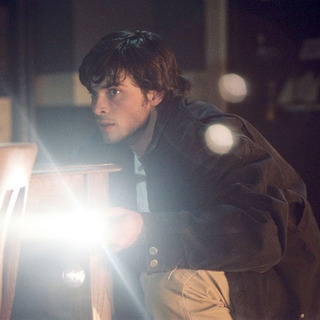 Tom Welling as Nick Castle in The Fog (2005)