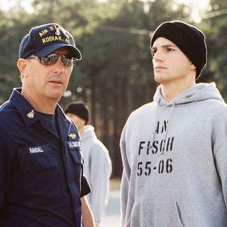 Kevin Costner as Ben Randall and Ashton Kutcher as Jake Fischer in Buena Vista Pictures' The Guardian (2006)