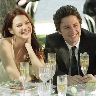 Jacinda Barrett as Jenna and Zach Braff as Michael in DreamWorks' The Last Kiss (2006)