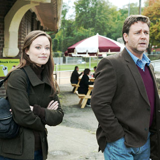 Russell Crowe stars as John Brennan and Olivia Wilde stars as Nicole in Lionsgate Films' The Next Three Days (2010). Photo credit by: Phil Caruso.